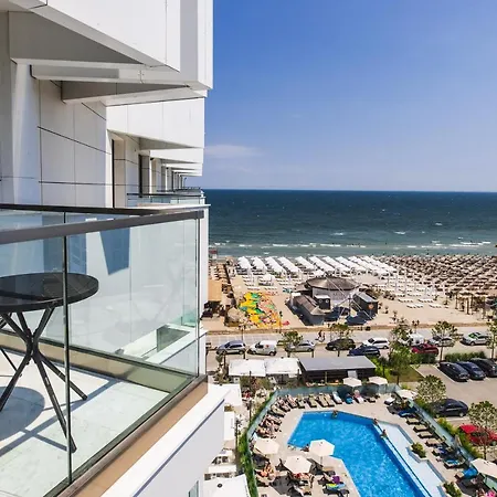 Abovethesea By Alezzi Resort&spa Lägenhet Năvodari