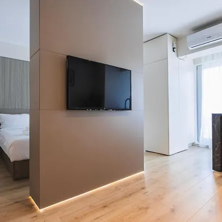 Abovethesea By Alezzi Resort&spa