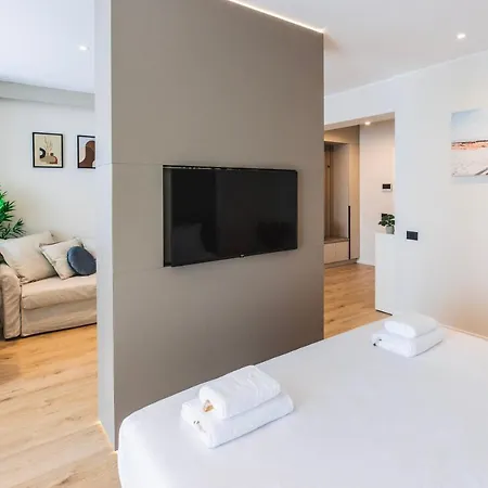 Abovethesea By Alezzi Resort&spa Apartment *