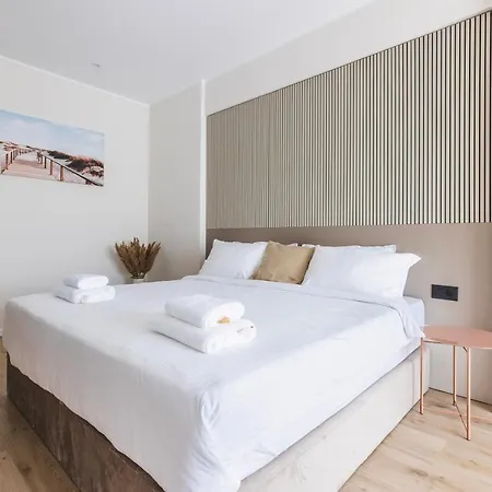 Abovethesea By Alezzi Resort&spa Apartment *